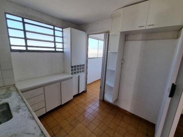 Apartamento com 2 Quartos para Venda, 54m², por R$ 255.000,00, em Interlagos, São Paulo / SP