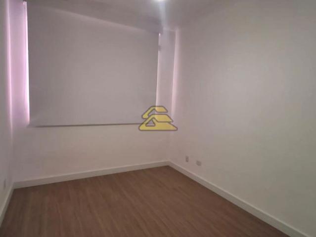 Apartamento com 2 quartos para venda, 72m2