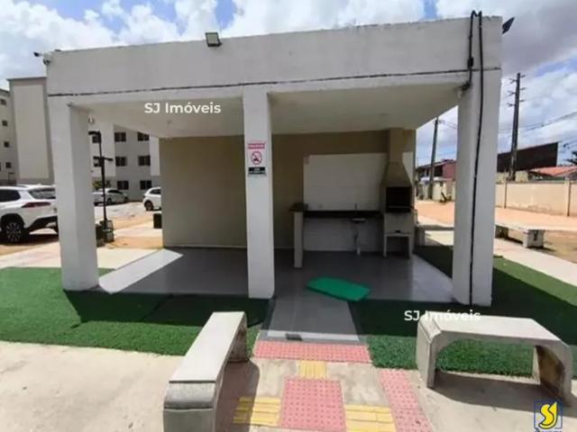 Apartamento com 2 quartos e lazer na Pajuçara