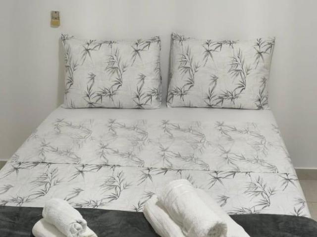 Apartamento Com 2 Quartos Sendo 1 Suíte, Mobiliado!