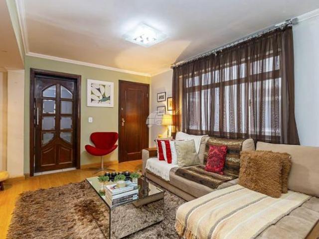 Apartamento com 2 Quartos, 1 Suíte e Vaga de Garagem na Vila Izabel