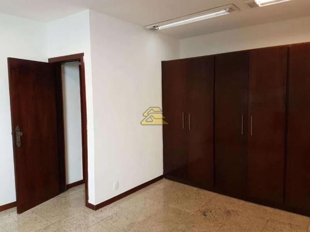 Apartamento com 2 quartos, 200m2