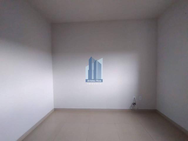 Apartamento com 2 quartos, 69 m², aluguel por R$ 1.300/mês ou à venda por R$ 250.000