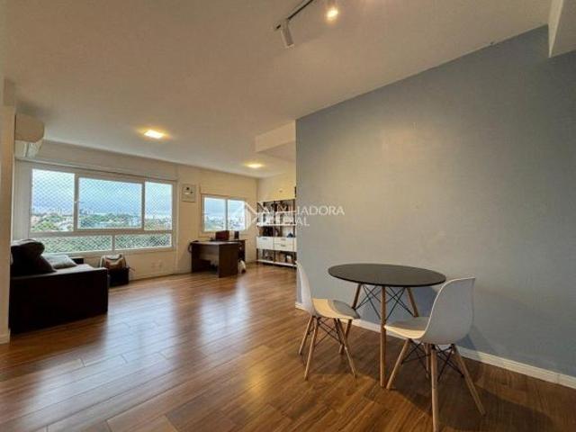 Apartamento com 2 quartos, 70 M² living estendido 2 vagas de garagem infraestrutura completa