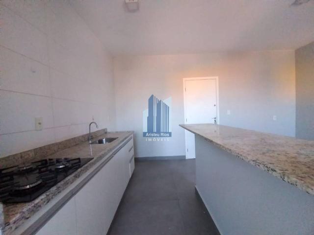Apartamento com 2 quartos, 80 m², aluguel por R$ 1.700/mês ou à venda por R$ 380.000