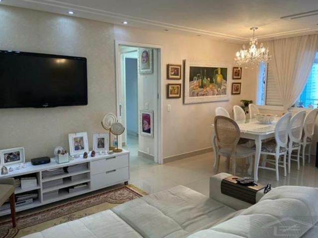 APARTAMENTO COM 2 SUÍTES