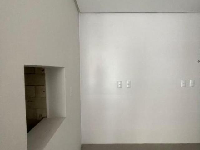 APARTAMENTO COM 2 SUÍTES E INFRA COMPLETA