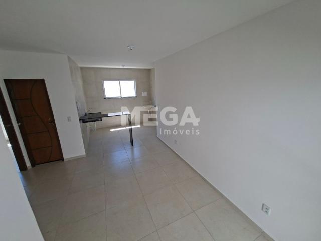 Apartamento com 2 suítes no bairro Curicaca em Caucaia, CE
