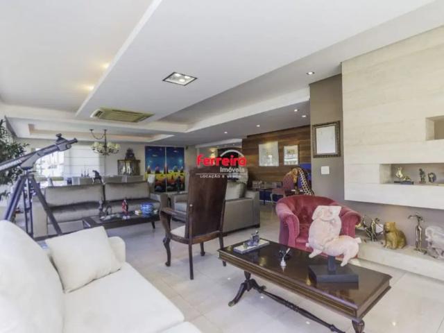 Apartamento com 300m², localizado no bairro Auxiliadora em Porto Alegre/RS