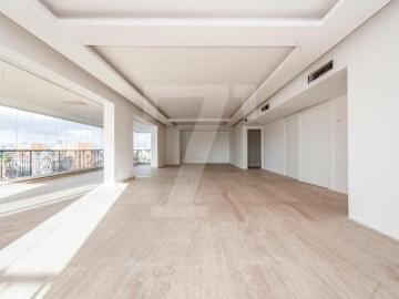 Apartamento com 405 m² localizado em Moema