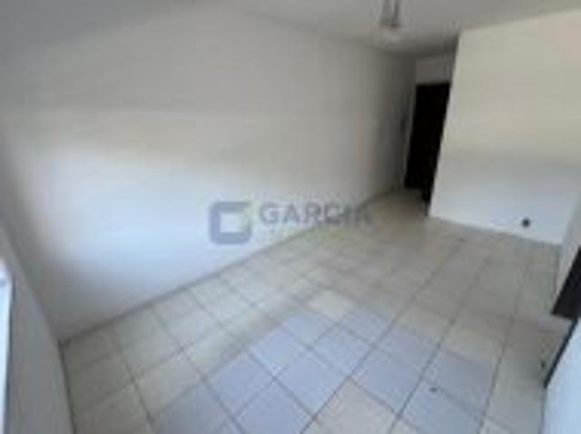 Apartamento com 40m², 1 dormitório, 1 suíte no bairro São Sebastião em Porto Alegre