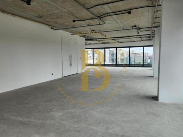Apartamento com 472 m², 4 quartos sendo 4 suítes à venda no bairro Jardim Paulistano
