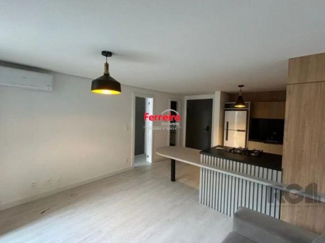 Apartamento com 47m², localizado no bairro Mont Serrat em Porto Alegre/RS