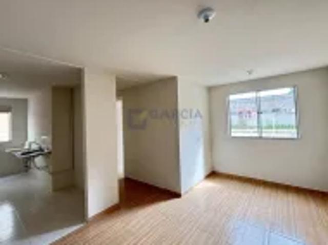 Apartamento com 47m², 2 dormitórios no bairro Sarandi em Porto Alegre