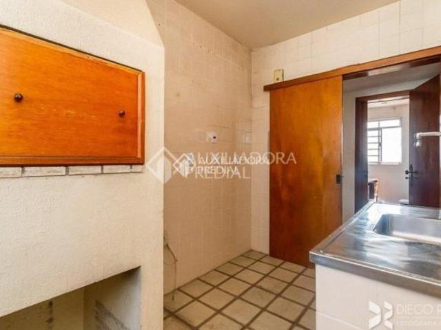 Apartamento com 4 dormitórios, 2 vagas, com 105 m² privativos com excelente vista