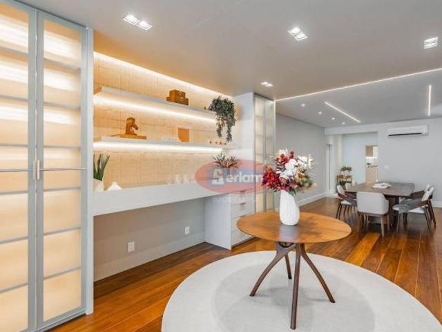 Apartamento com 4 dormitórios à venda, 335 m² por R$ 4.390.000,00 Gonzaga Santos/SP