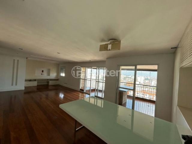 Apartamento com 4 dormitórios em São Paulo