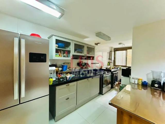 Apartamento com 4 dormitórios para alugar, 135 m² por R$ 10.800/mês + taxas Camboinhas Niterói/R