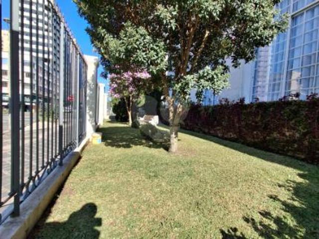 Apartamento com 4 quartos no batel