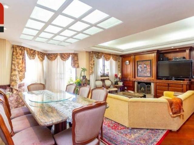 Apartamento com 4 quartos à venda, 225 m² por R$ 1.850.000 Centro Curitiba/PR