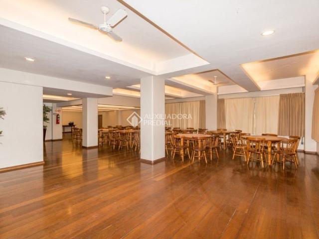 Apartamento com 4 quartos e 197m² para alugar em Moinhos de Vento, Porto Alegre