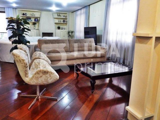 APARTAMENTO COM 4 QUARTOS E 4 VAGAS DE GARAGEM À VENDA NA SANTA CECÍLIA