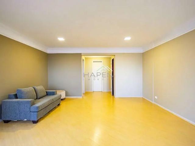 Apartamento com 4 quartos para alugar na Avenida Iguaçu,, Água Verde, Curitiba