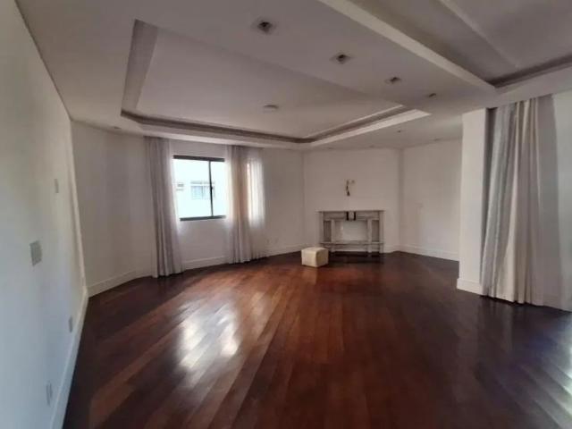 Apartamento com 4 quartos para alugar na Rua Lages, 210, Centro, Joinville