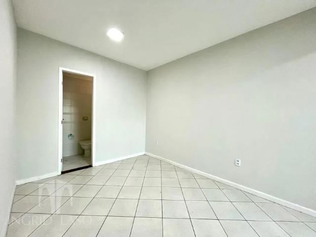 Apartamento com 4 Quartos para alugar, 120m² Praia Campista