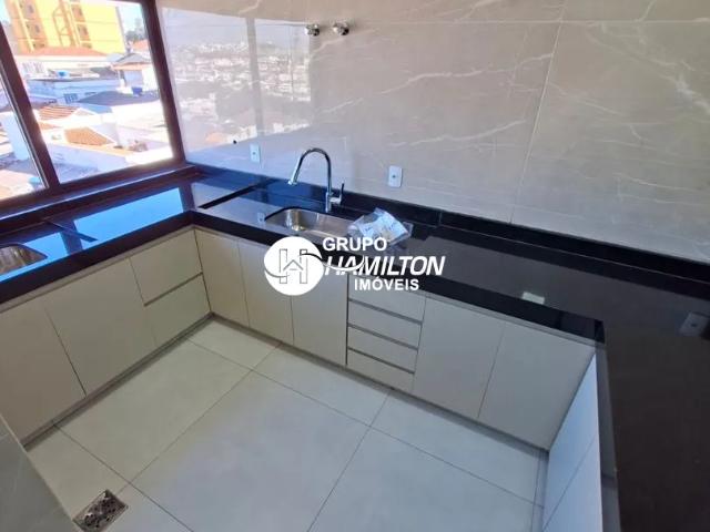 Apartamento com 4 quartos para alugar