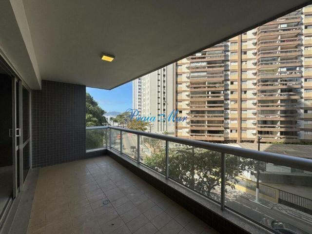 Apartamento com 4 quartos, 185 m²