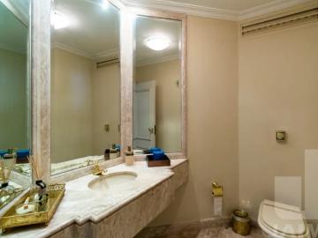 Praça Ben Gurion - Garagem