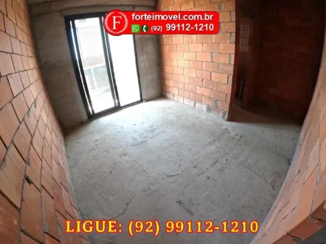 Apartamento com 4 suítes no Adrianópolis Prédio Novo