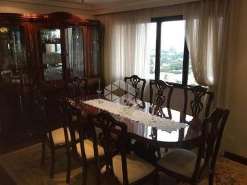 Apartamento com 4 Suítes, Hidromassagem, Andar Alto, Varanda, Despensa, 200m² e 4 Vagas + Depósito à