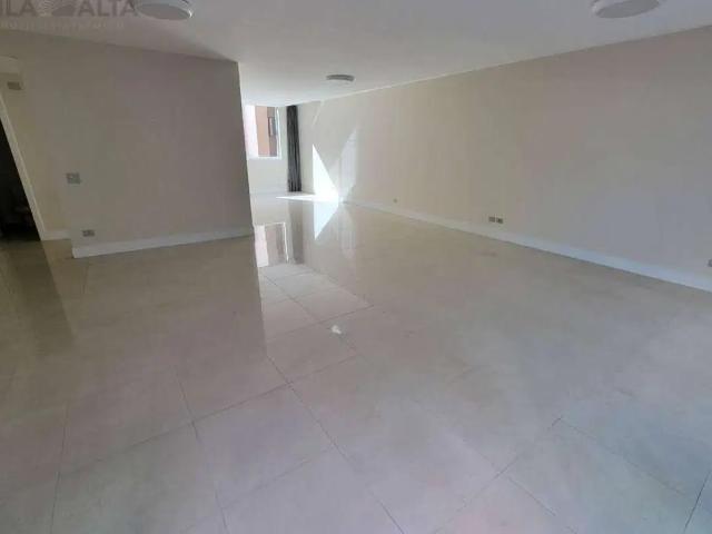 Apartamento com 4 suítes, para alugar, 311 m², 1 apartamento por andar Água Verde Curitiba/PR