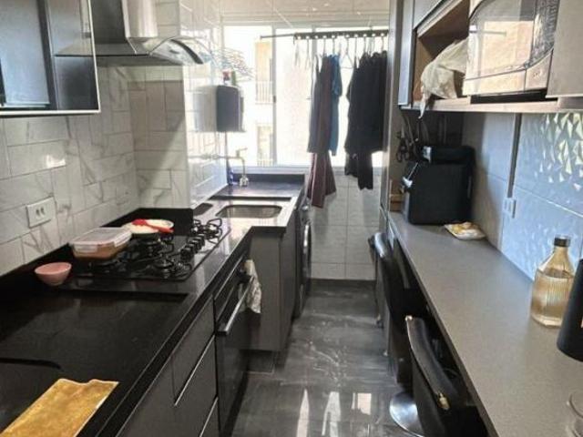 Apartamento com 52m², 2 dormitórios, 1vaga e varanda Assunção/SBC