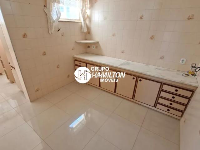 Apartamento com 5 quartos para alugar