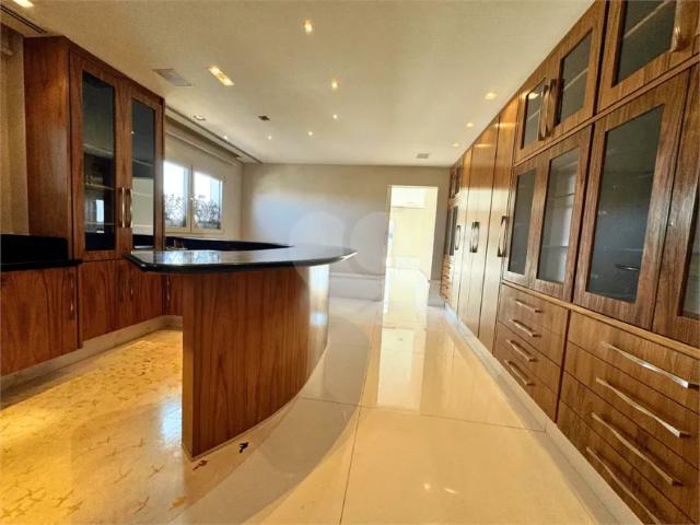 Duplex com 5 quartos à venda ou para locação em Jardim europa SP