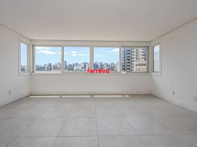 Apartamento com 75m², localizado no bairro Petrópolis em Porto Alegre/RS