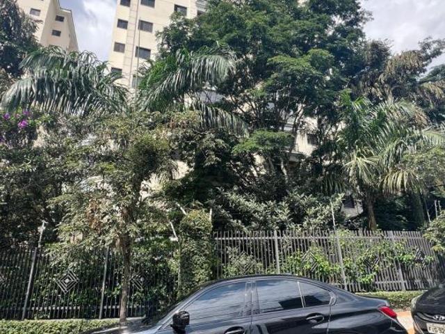 Apartamento com 77 m² e 3 quartos à venda em Jardim Peri Peri