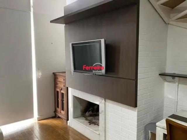 Apartamento com 77m², localizado no bairro Moinhos de Vento em Porto Alegre/RS