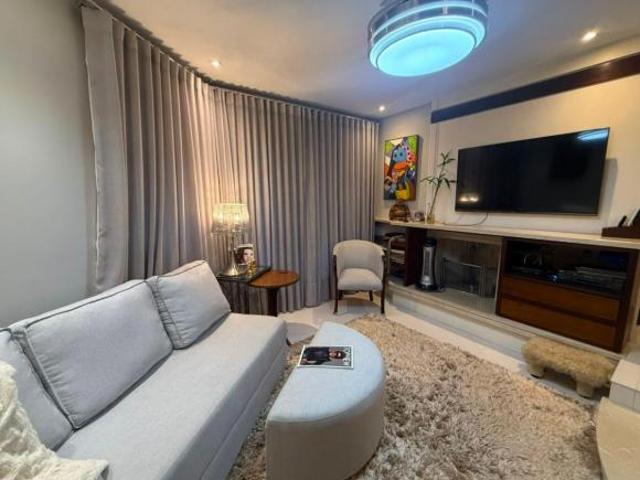 Apartamento com 86m2 privativos 2 suítes na Rua Bento Viana