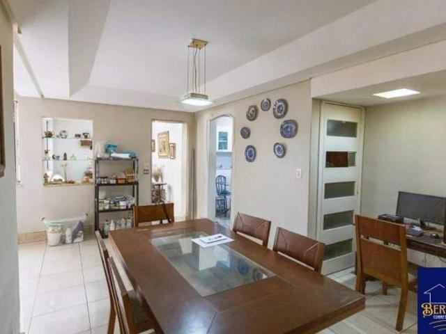 Apartamento com Área Privativa 3 quartos com suíte, 123m², prédio individual com elevador e uma vaga