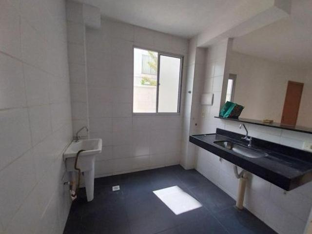 Apartamento com Área Privativa 02 quartos, vaga coberta, bairro São Benedito, Santa Luzia MG