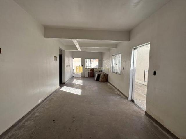 Apartamento com área privativa à venda bairro Santa Clara