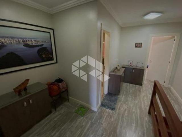 Apartamento com dois dormitórios com 92,70m² próximo ao lago Tarumã