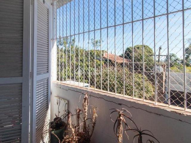 Apartamento com dois dormitórios, sala com sacada, banheiro social, copa cozinha, área de serviço, b