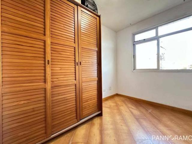 Apartamento com dois quartos no Santa Cândida