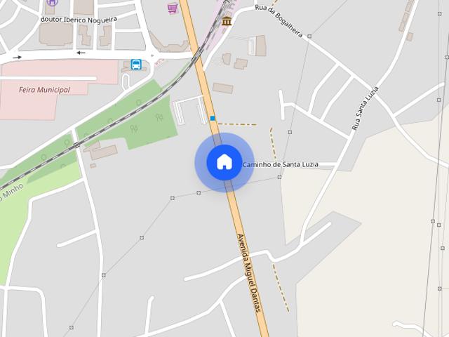 Apartamento com elevador e parqueamento Valenca Troias