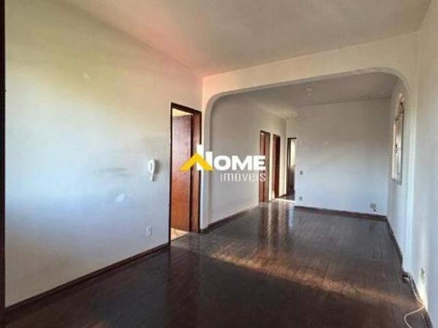 Apartamento com excelente localização no Barreiro!